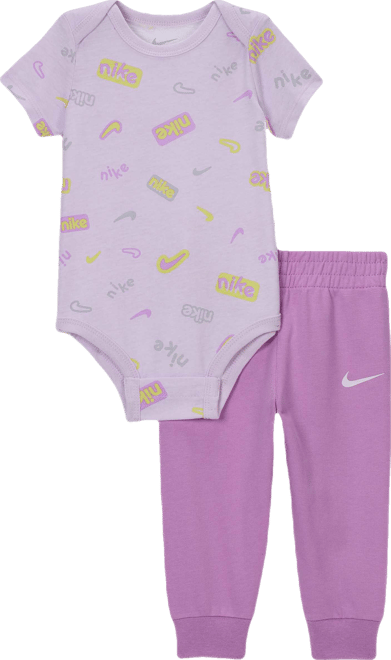 Nike E1D1 Conjunto de body de manga corta y pants para bebé