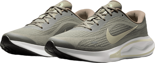 Nike Journey Run Men's Road Running Shoes