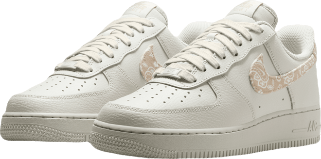 Nike Air Force 1 '07 รองเท้าผู้หญิง