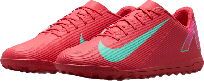 Nike Mercurial Vapor 16 Club Turf Low-Top Football Shoes