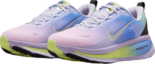 Nike Vomero 18 SE Women's Road Running Shoes
