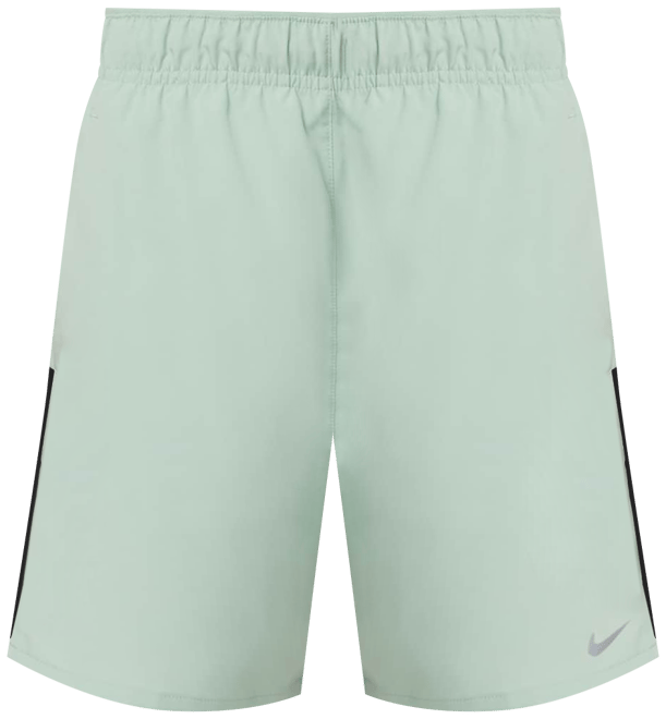 Nike Dri-FIT Challenger Shorts de entrenamiento para niño talla grande