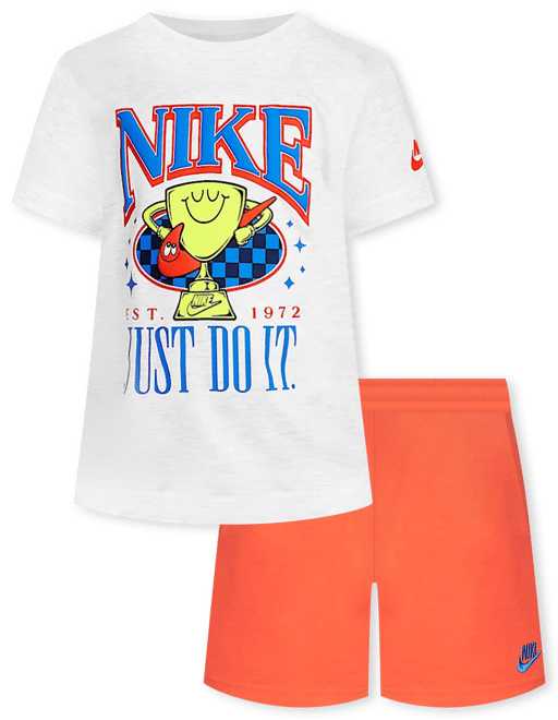 Nike Conjunto de shorts y jersey Ace Your Game de 2 piezas para niños talla pequeña