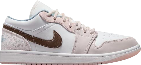 国内配送 NIKE W AIR JORDAN 1 LOW WHITE/L.PINK-IRONSTONE JORDAN Women's Air 1 Low IB8859 101 - Shiekh