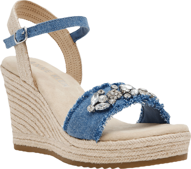 Wilton Crystal Wedge