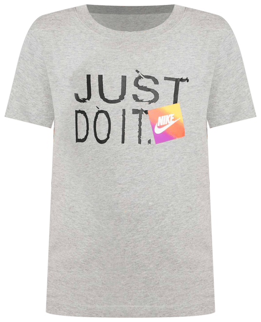 Nike Sportswear Older Kids' T-Shirt