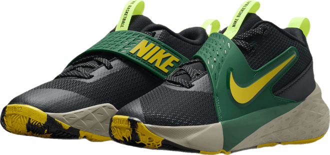 Nike Team Hustle D 12 Big Kids' Basketball Shoes