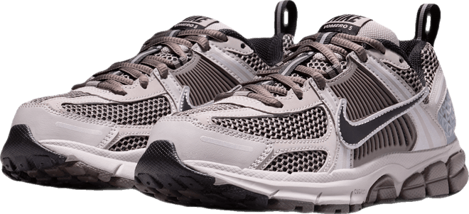 Nike Vomero 5 Older Kids' Shoes with Reflective Design Accents