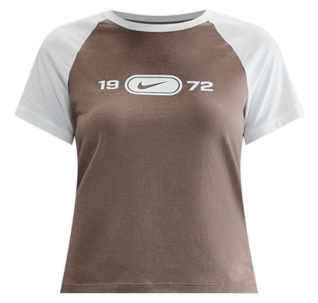 Nike Sportswear Chill Knit Women's Slim Graphic T-Shirt
