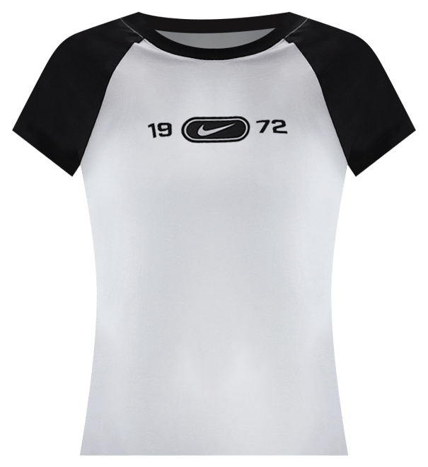 Nike Sportswear Chill Knit Slimmad t-shirt med tryck för kvinnor