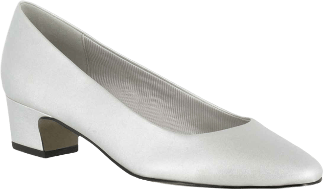 Women's Prim Kitten Heel Pumps