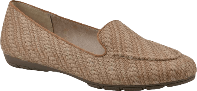 Women's Gutsy Almond Toe Loafers