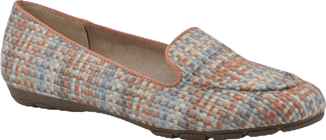 Women's Gutsy Almond Toe Loafers
