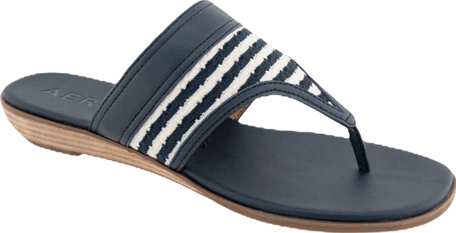 Women's Gesa Round Toe Thong Sandals