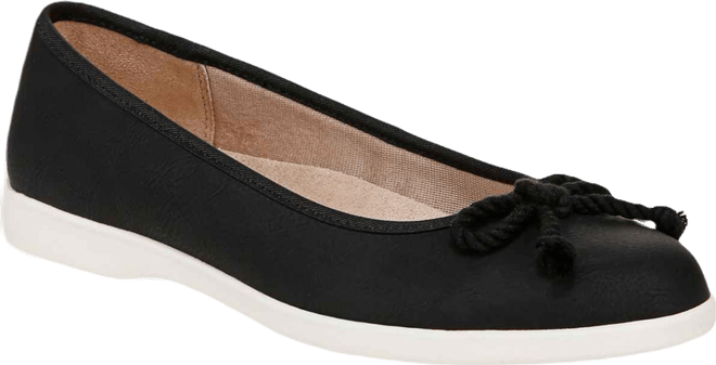 Women's Maura Round Toe Ballerina Flats