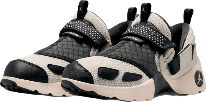 Jordan Trunner LX Tenis para mujer