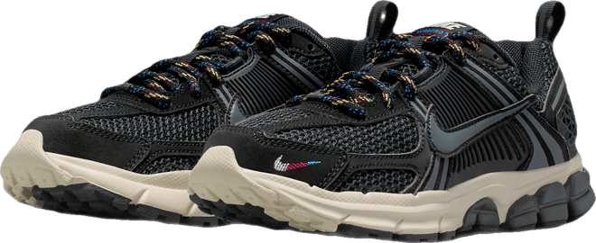 Nike Vomero 5 Older Kids' Shoes with Reflective Design Accents