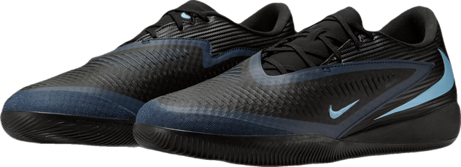 Nike Phantom 6 Low Academy Indoor/Court Soccer Shoes