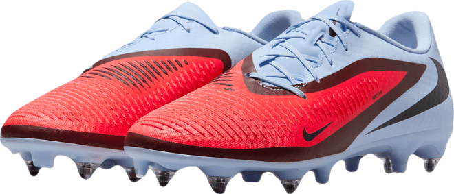 Nike Phantom 6 Low Academy Fotbollssko för vått gräs