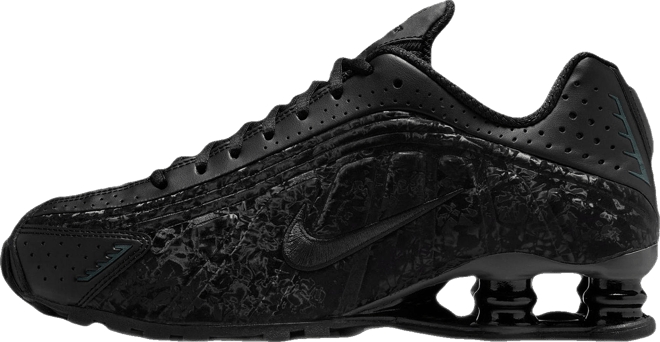 ナイキ ☆ NIKE SHOX R4 Casual Shoes ☆ Women's Nike Shox R4 Womens Fashion Sneakers in White Silver - 6 US
