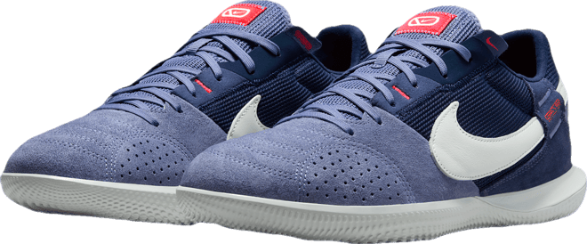 Nike Streetgato Low-Top Soccer Shoes