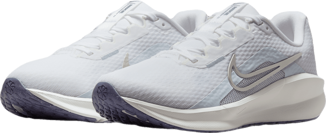 Nike Downshifter 13 Tenis de correr en pavimento para mujer