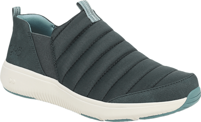 Women's Pursuit Round Toe Slip On Sneakers