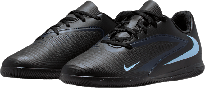 Nike Jr. Phantom 6 Low Club Older Kids' Indoor Court Football Shoes