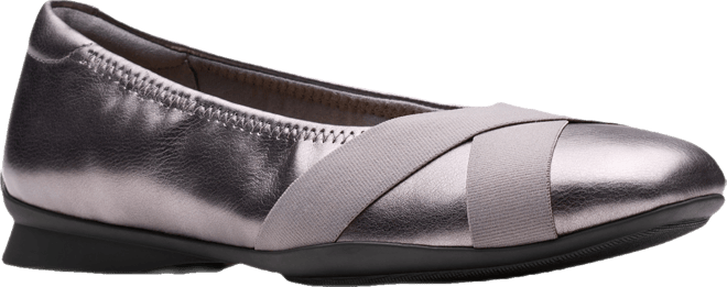 Women's Jazmynn Gem Round Toe Flats