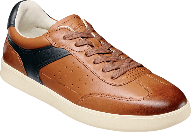 Men's Pace Round Toe Lace Up Sneakers