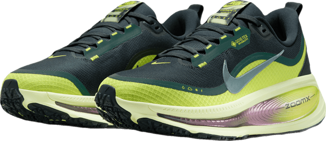 Nike Vomero 18 GORE-TEX Women's Waterproof Road Running Shoes With Reflective Design Accents