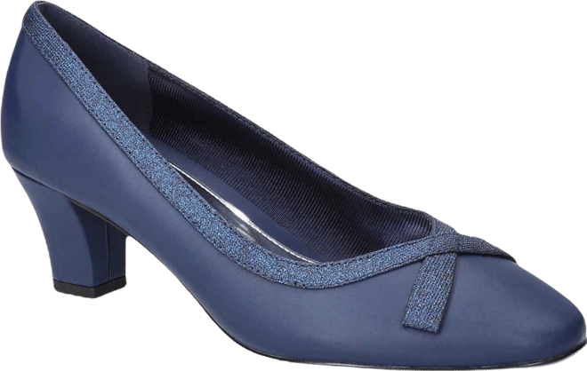 Women's Kata Round-Toe Slip-On Pumps