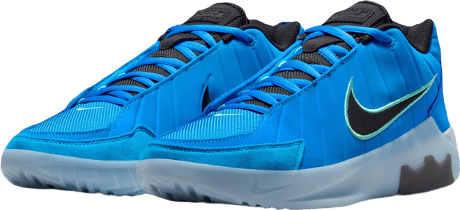 LeBron Witness 9 Basketball Shoes