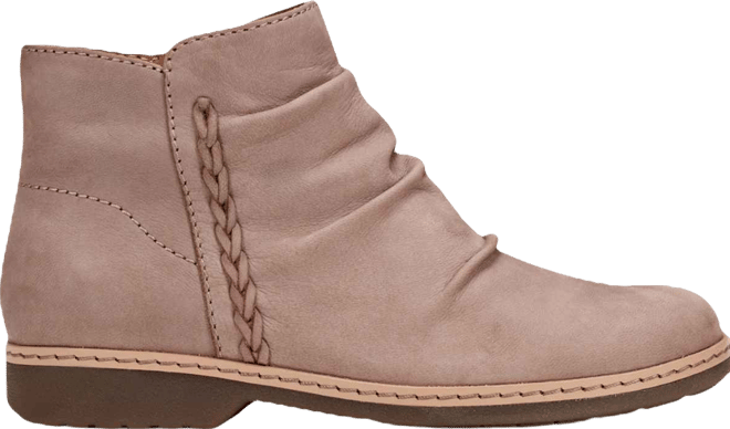 Women's Hilaree Water Repellent Ruched Booties