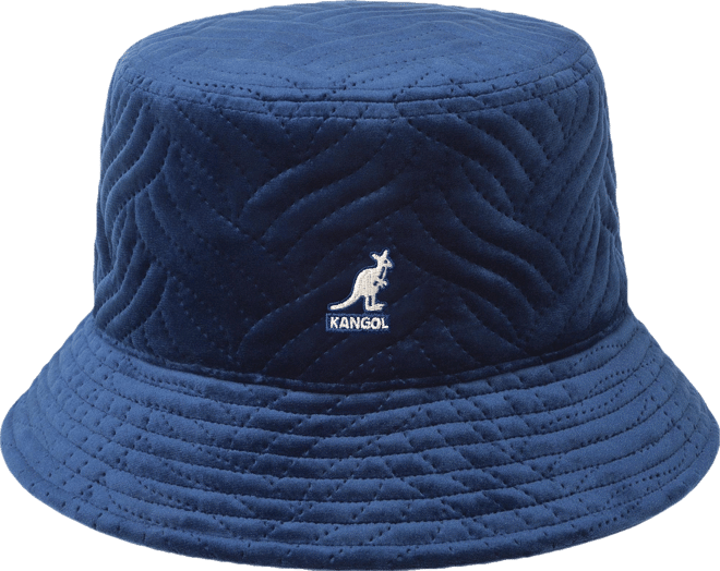 Plush Wave Puff Bucket