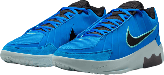 LeBron Witness IV EP 籃球鞋