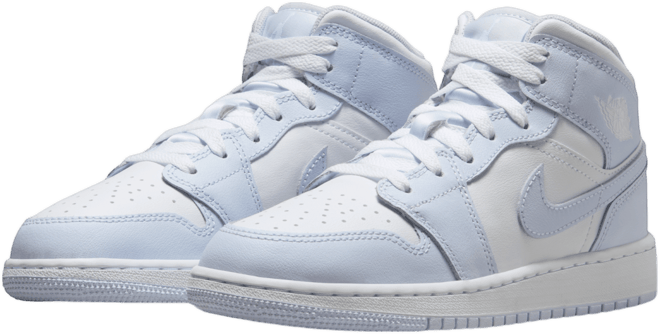 Air Jordan 1 Mid Older Kids' Shoes
