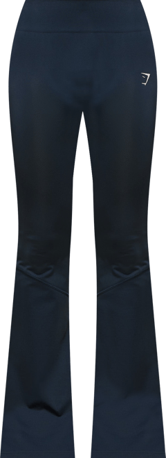 Everyday Seamless Flared Legging