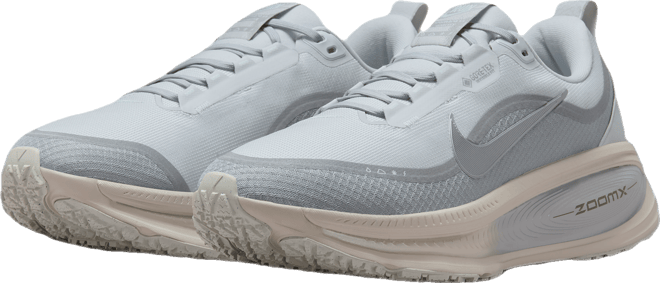 Nike Vomero 18 GORE-TEX Sapatilhas de running para estrada à prova de água com detalhes refletores para homem