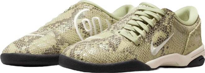 Nike Total 90 SE Women's Shoes