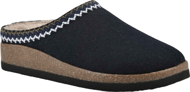 Women's Bundle Up Footbed Clogs