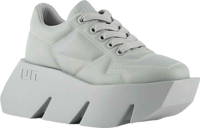 Womens Bull Puffy Sneaker