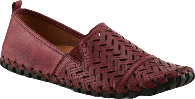 Kapri Flexible Leather Loafer with Cutout Detail and Removable Arch Support Insole
