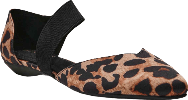 Women's Oksanna Asymmetrical Pointed Toe Flats