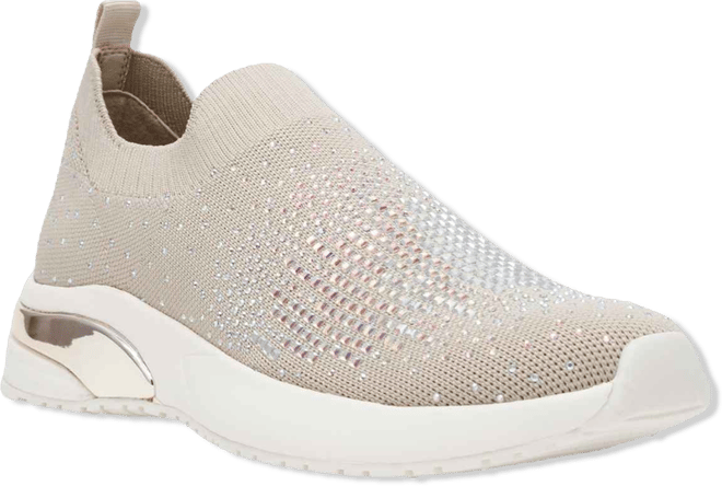 Women's Compete Sneakers