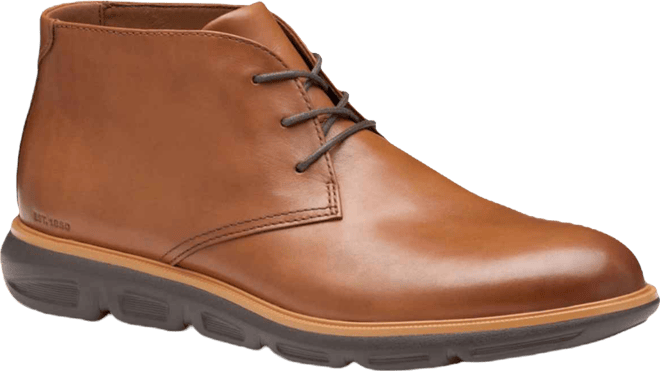 Men's Larkin Round-Toe Chukka Boots