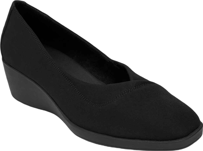 Women's Taka Wedge Pump