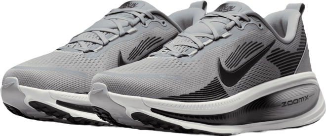 Nike Vomero 18 Tenis de correr en pavimento para hombre