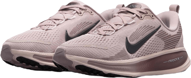 Nike Vomero 18 Older Kids' Road Running Shoes