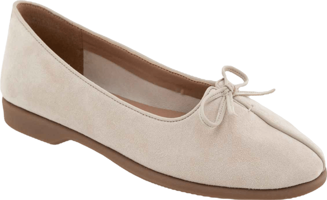 Women's Novia Tapered Toe Ballet Flats